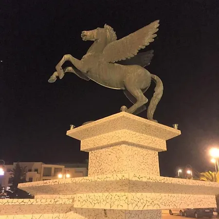 Cosy Guesthouse-souterrain With Garden In City Center Corinth