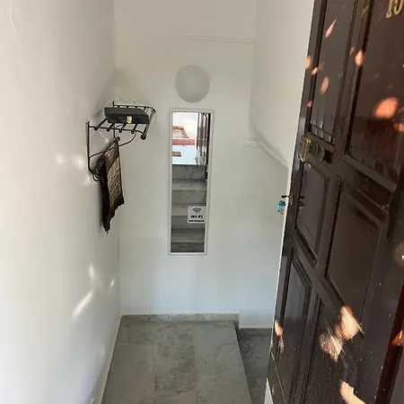 Cosy Guesthouse-souterrain With Garden In City Center *