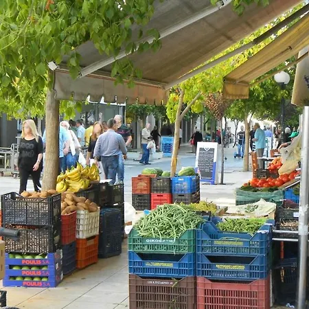 아파트 Cosy Guesthouse-souterrain With Garden In City Center Corinth