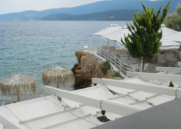 Lägenhet Cosy Guesthouse-souterrain With Garden In City Center Corinth