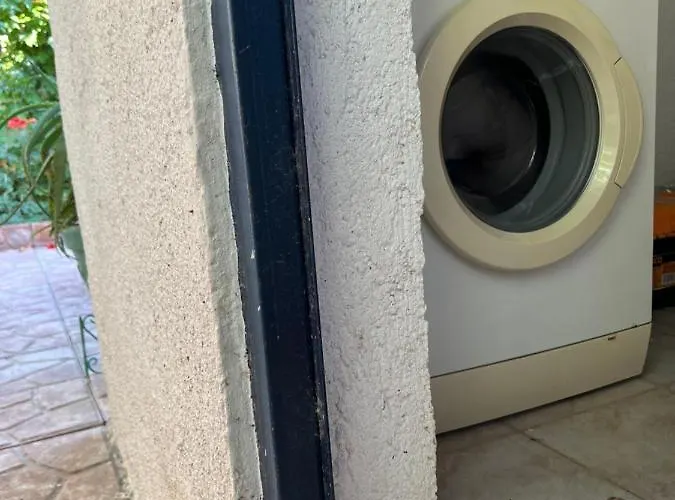 Apartamento Cosy Guesthouse-souterrain With Garden In City Center