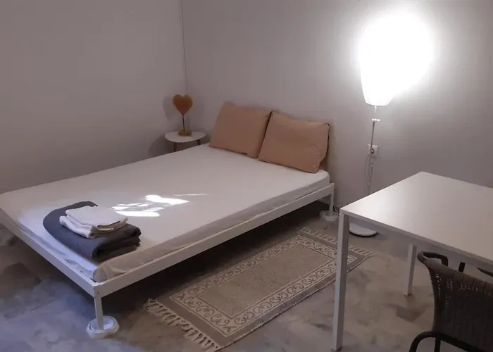 Cosy Guesthouse-souterrain With Garden In City Center Apartamento *