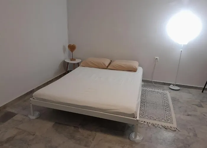 Cosy Guesthouse-souterrain With Garden In City Center Apartamento *