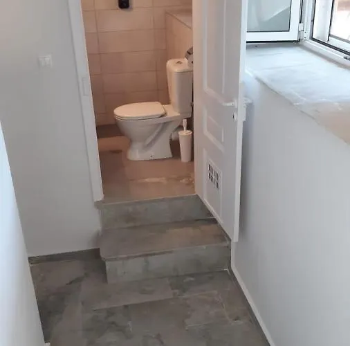 Cosy Guesthouse-souterrain With Garden In City Center